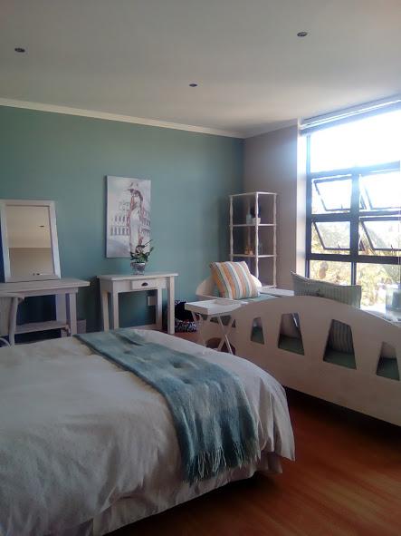 5 Bedroom Property for Sale in Myburgh Park Western Cape